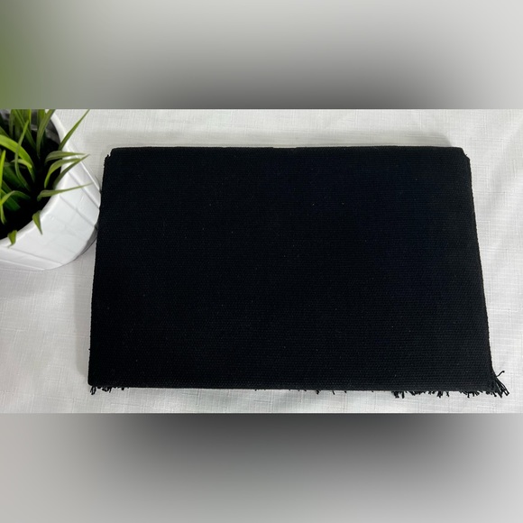 Stella And Dot Embroidered Taj Clutch - Picture 4 of 4